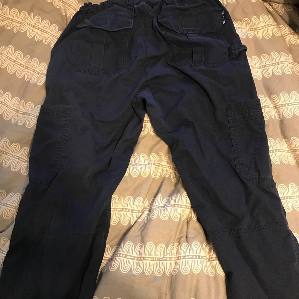 Koi scrubs